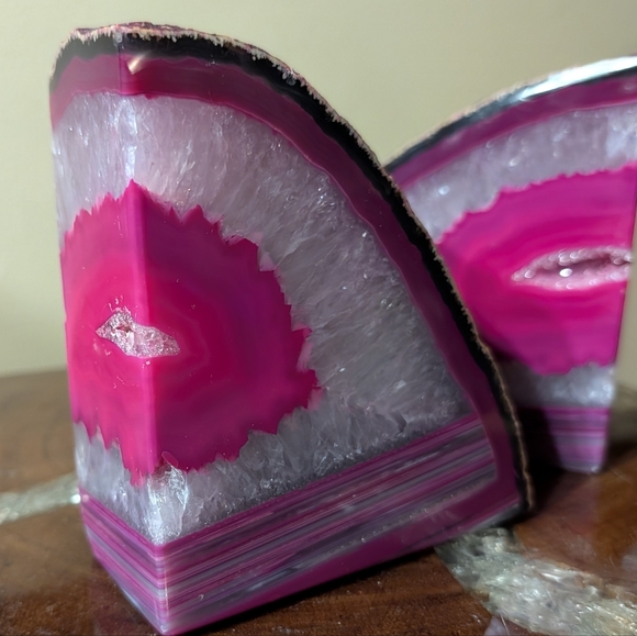 Pair of Brazilian Agate Geodes Dyed Pink Polished Sections for Bookends, Etc - Picture 11 of 14